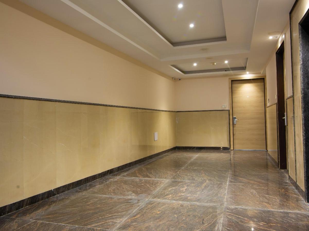 Hotel Ivy Plaza Luxury New Delhi Eksteriør billede